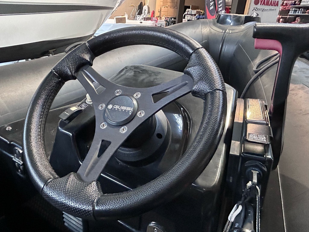 Brig F360 + Mercury 20 - 2019