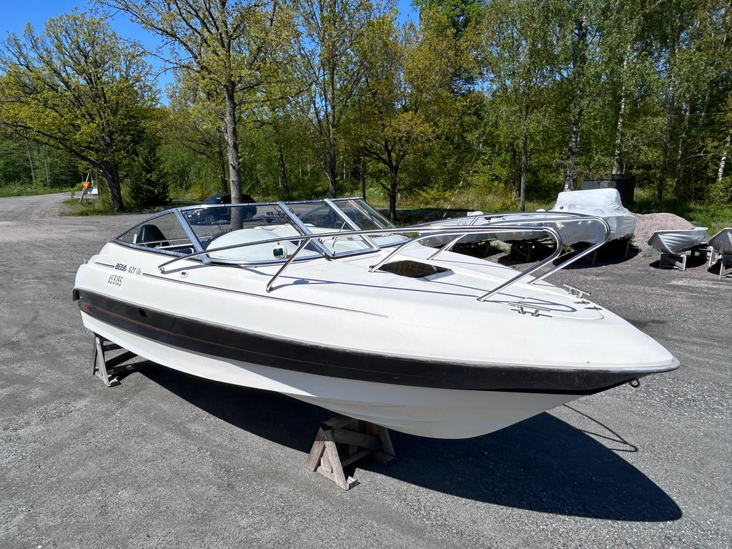 Bella 621DC + Suzuki DF140