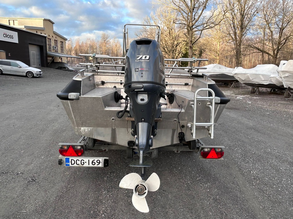 Buster LX Pro + Yamaha F70