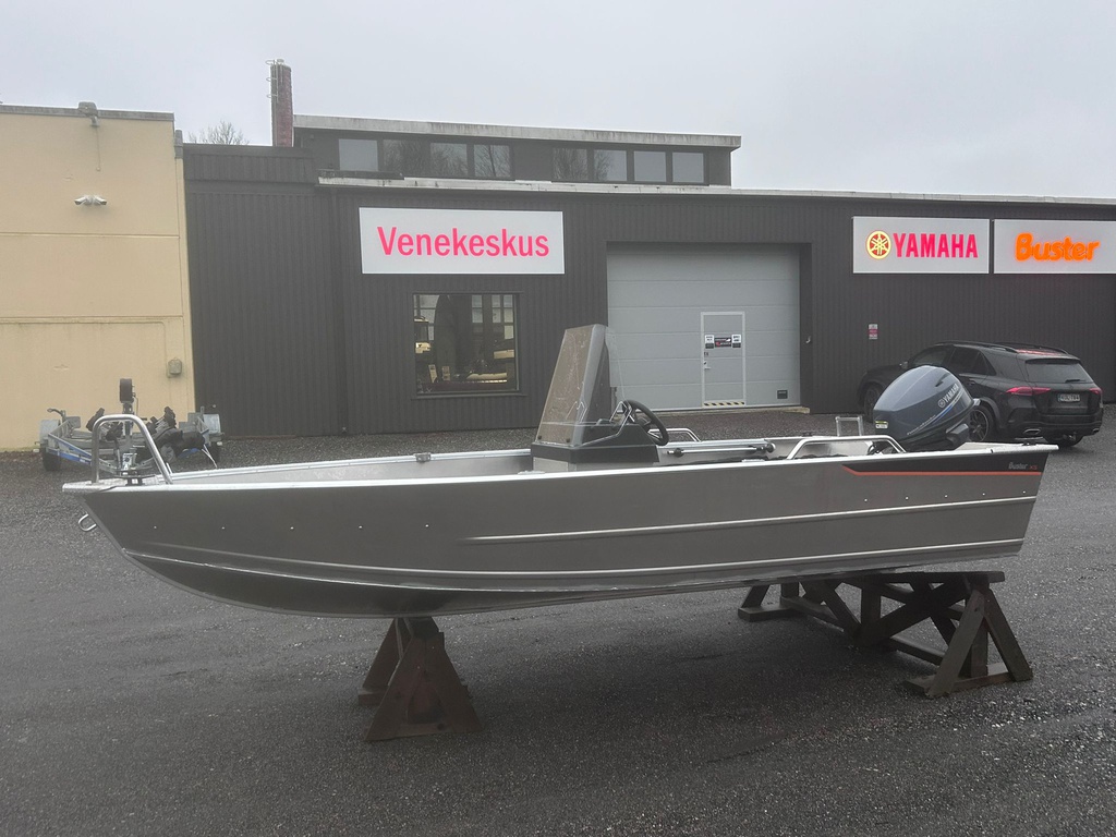 Buster XSr + Yamaha F20