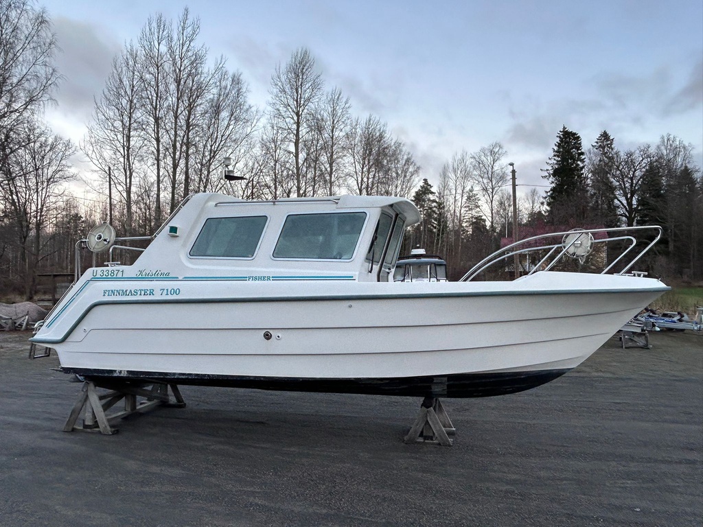 Finnmaster 7100 + Yamaha F115