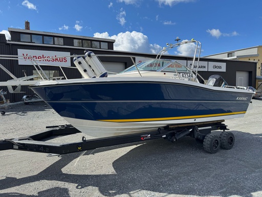 Karnic 2050 + Mercury Optimax 150